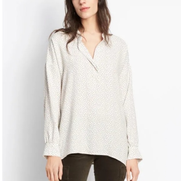 🆕 Vince “Shewol” Cream Blouse with Dots and Stars - Women’s Size Medium - Picture 1 of 7